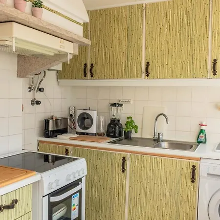 2br Center *
